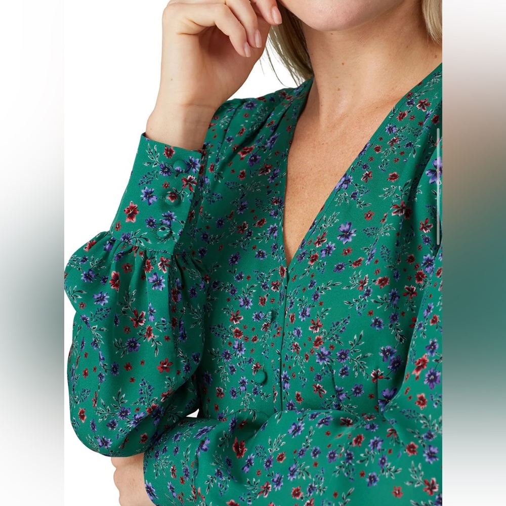 Nicholas Green Silk Button Front Blouse, RTR - Picture 3 of 10